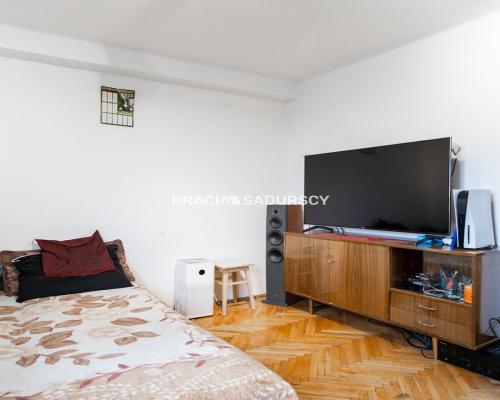 Kawalerka przy Czarnowiejskiej,widok na Park Krk