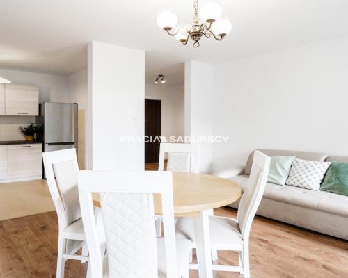 2-POKOJOWE Z DUŻYM BALKONEM, MIEJSCE PARKINGOWE