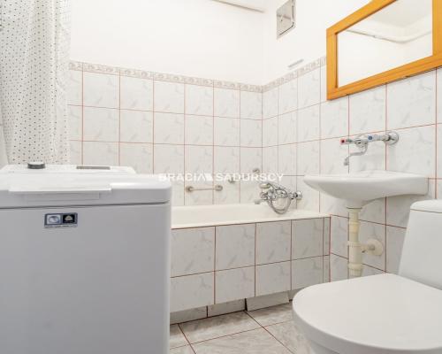 2 pok z balkonem - widok na zieleń.