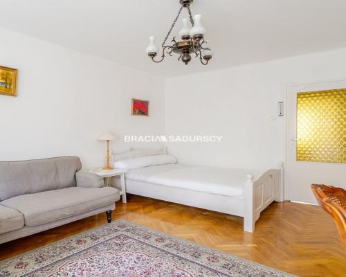 2 pok z balkonem - widok na zieleń.