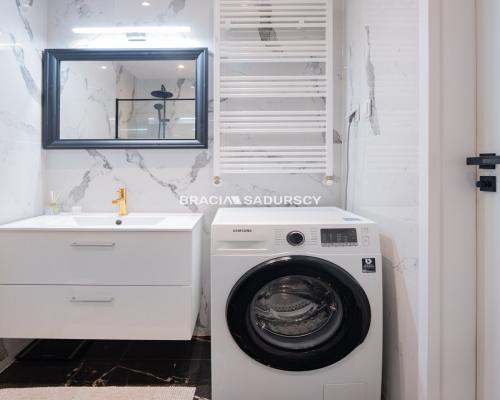 3-pok z ogródkiem/Wola Duchacka/2020/garaż