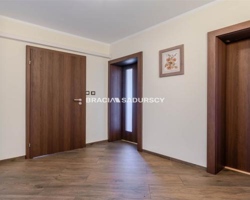 SŁONECZNE, ZADBANE 4-POKOJOWE W DOBREJ LOKALIZACJI