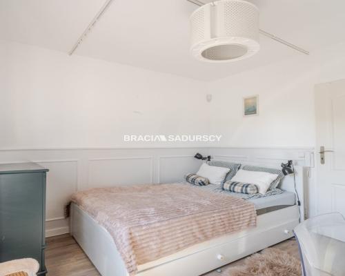 2-pok/bardzo przestronne/garderoba/garaz/piwnica