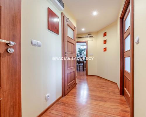 SŁONECZNE, ZADBANE 4-POKOJOWE W DOBREJ LOKALIZACJI