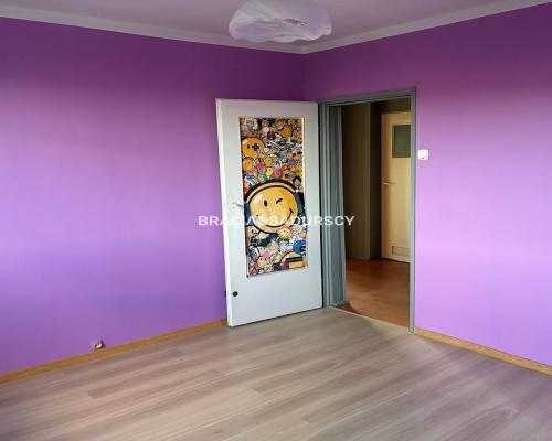 PROKOCIM NOWY - ŚCIEGIENNEGO     
 
 ZDJĘCIA W OFERCIE NALEŻĄ DO WŁAŚCICIELA OFERTY  
 
 Oferujemy do sprzedaży wygodne, rozkła