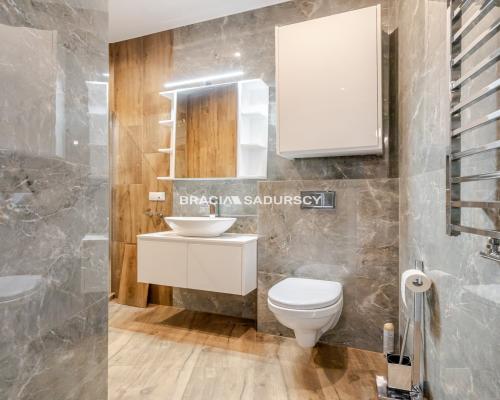 Doskonała lokalizacja, 3-pok, po remoncie