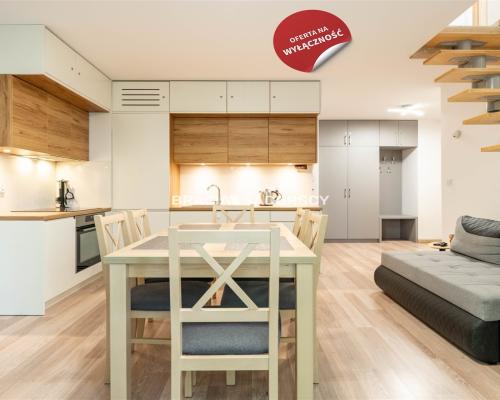 dwupoziomowe ok 80m2, Żabiniec