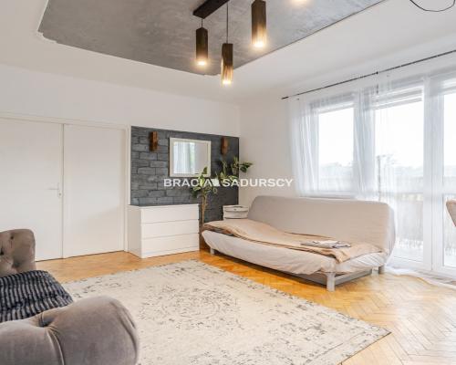 Stare Podgórze, świetna lokalizacja,do wejścia