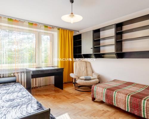 3 pok z osobną kuchnią, duży balkon-os.Piastów