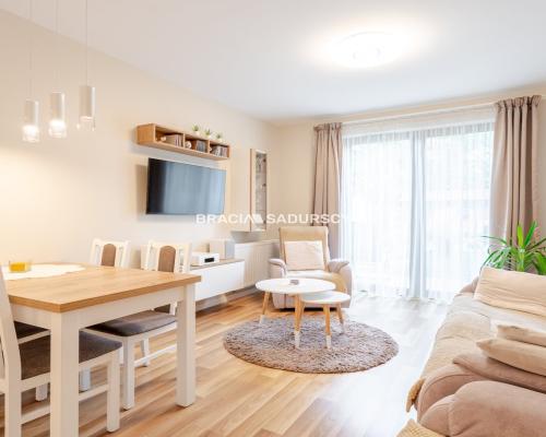 3 pok Wola Duchacka z tarasem i dużym ogródkiem