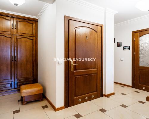 3pok obok Serenady/2014r./zamykany garaż/70,5m2