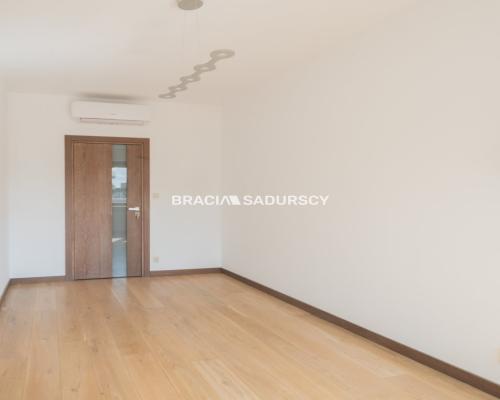 3 pok 58m2 nowe budowni Grzegórzki blisko Mogilski