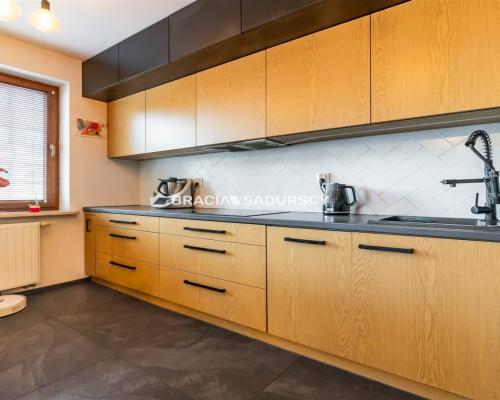 SŁONECZNE 3-POKOJOWE Z DUŻYM BALKONEM