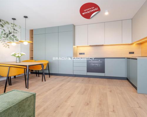 GUSTOWNE, PIEKNE, SŁONECZNE 3-POKOJOWE Z BALKONEM