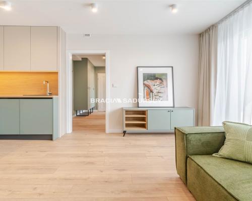 GUSTOWNE, PIEKNE, SŁONECZNE 3-POKOJOWE Z BALKONEM