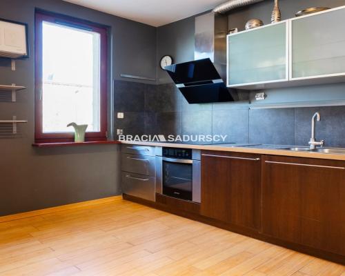 2 pok z dużym ogródkiem ul. Bobrzyńskiego