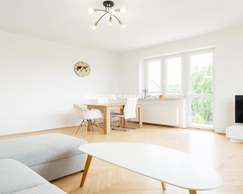 Sprzedam,3-pok,Skawina,dużo zieleni