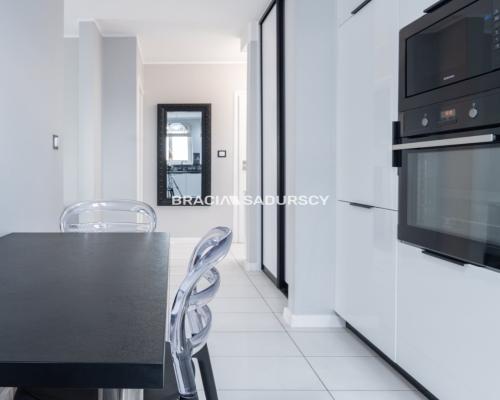 2 niezależne pokoje/garaż/kom.lok/Górka Narodowa