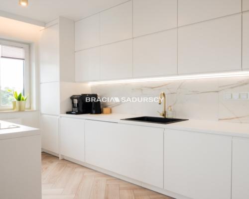 Wysoki standard/duży taras/2021/garaż/rejon Bonark