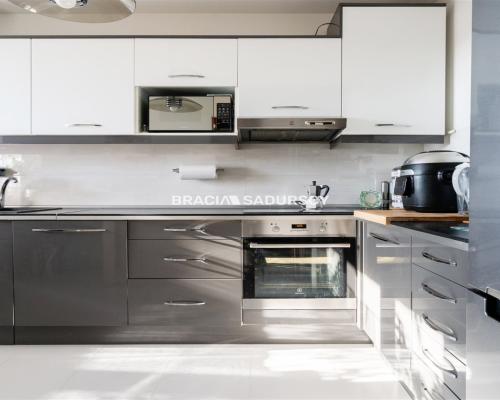 Dwupokojowe z osobną kuchnią. Ulica Felińskiego.