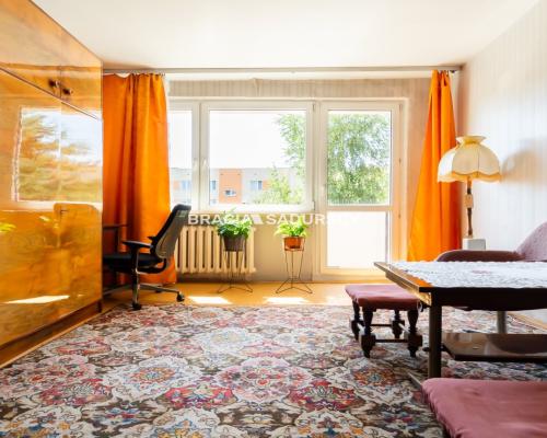 Aleksandry, mieszkanie z widokiem na zieleń.