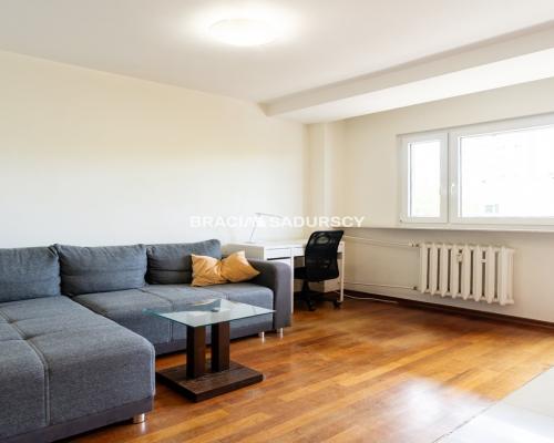 3-pokojowe mieszkanie z loggią- Zawodzie