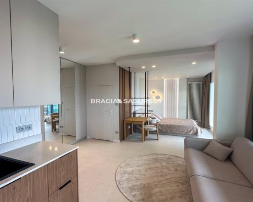 *zdęcia należą do właściciela oferty.       
  Atrakcyjny superkomfortowy apartament  w Centrum  Krakowa 
            Ok. 33 m2