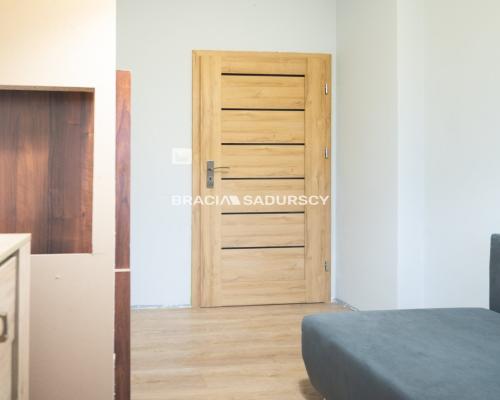 Narożne 3-pokojowe mieszkanie z balkonem!