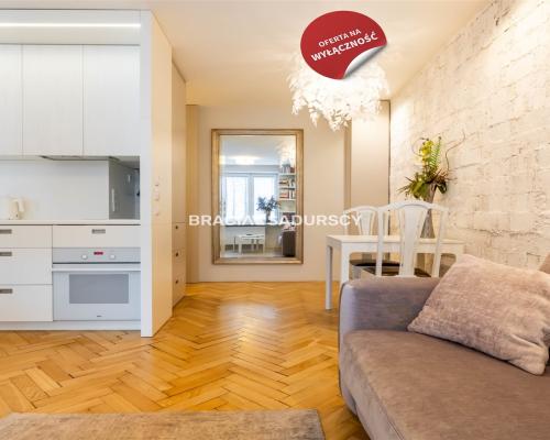 Eleganckie 2 pokoje po remoncie – centrum Krakowa!