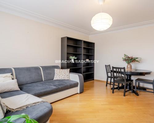 50m2 2pok+os kuchnia 2xbalkon kom.lok Ruczaj