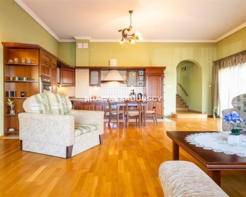 Apartament z ogrodem na Woli Justowskiej