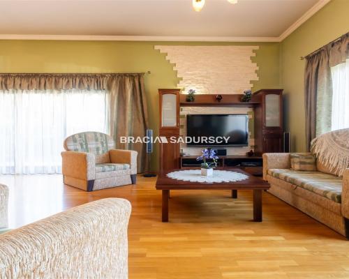 Apartament z ogrodem na Woli Justowskiej