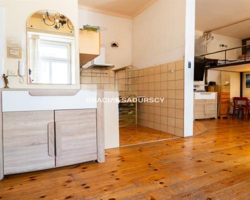Przestronne studio z antresolą bl. Dworca Głównego