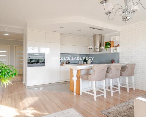 Mieszkanie 3-pok. z klimatyzacją – 63 m², Kalwaria