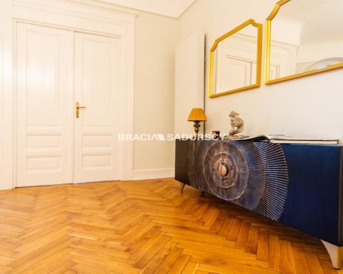 4 pokoje w secesyjnej kamienicy