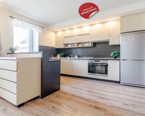 Zielona okolica, 2 pokoje, balkon