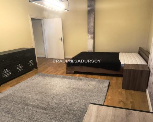 2 pokojowe, 58m2, Stare Miasto, Krowoderska