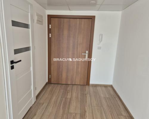 Mam przyjemność zaoferować Państwu lokal typu studio w świeżo wyremontowanym apartamentowcu dzielnica Zakrzówek- Dębniki w Krak