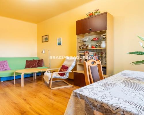 Osiedle Teatralne. Mieszkanie 2 pokojowe z osobną kuchnia o pow. 45,53 m 2  .  

 Mieszkanie dwustronne, rozkładowe, na 4 piętr