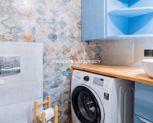 KOMFORTOWE MIESZKANIE Z MIEJSCEM POSTOJOWYM