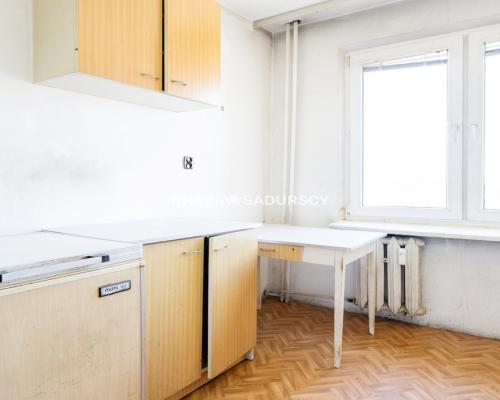 3 pokojowe do remontu os. Piastów