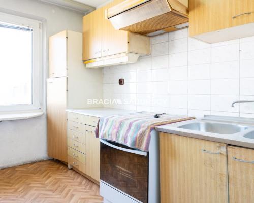 3 pokojowe do remontu os. Piastów