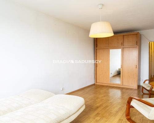 Kawalerka 25 m2 na os. Kazimierzowskim!