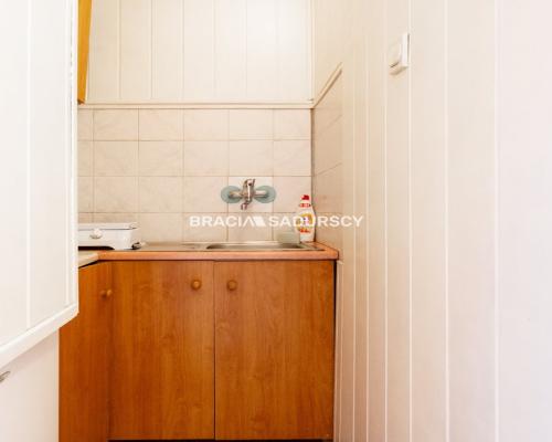 Kawalerka 25 m2 na os. Kazimierzowskim!