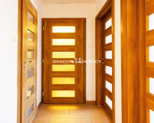 M-3 pok + kuchnia |54 M|piwnica|balkon| Kurdwanów