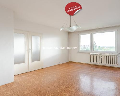 M-3 POK, 4 PIĘTRO BALKON UL. GOŁAŚKA DO REMONTU