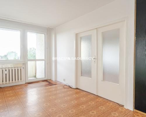 M-3 POK, 4 PIĘTRO BALKON UL. GOŁAŚKA DO REMONTU