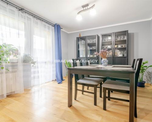 Mieszkanie 3-pokojowe z loggią.