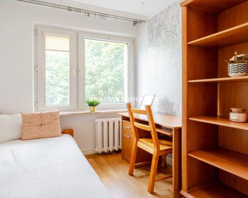 3 pok z osbną kuchnią ul. Zielińska.