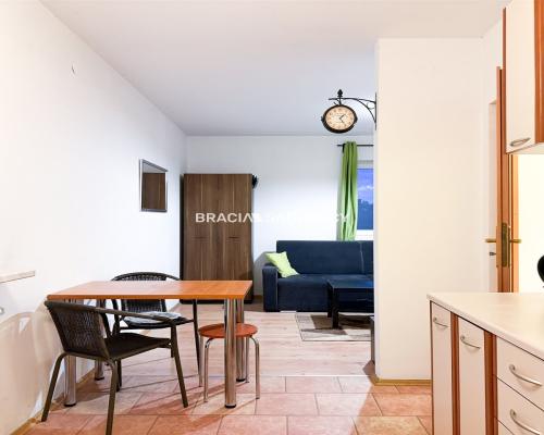 Kawalerka 34m2, balkon, parking, pełne wyp.